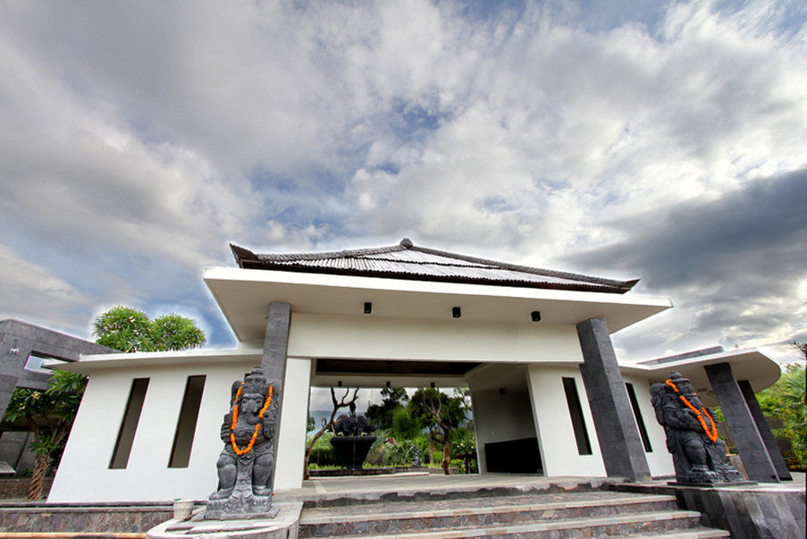 Gino Feruci Villa Lovina By Kagum Hotels Extérieur photo